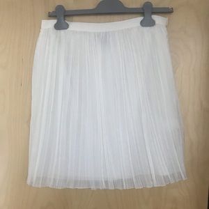 Club Monaco pleated skirt